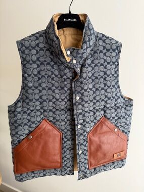 Coach Blue Gray Signature Quilted Vest with Brown Leather Pockets reversible!!